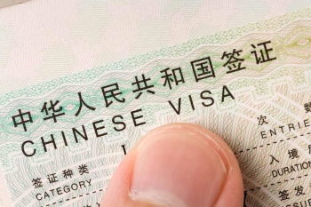 Trung Quốc Ngưng Cấp Visa Tạm Thời Cho Người Nước Ngoài
